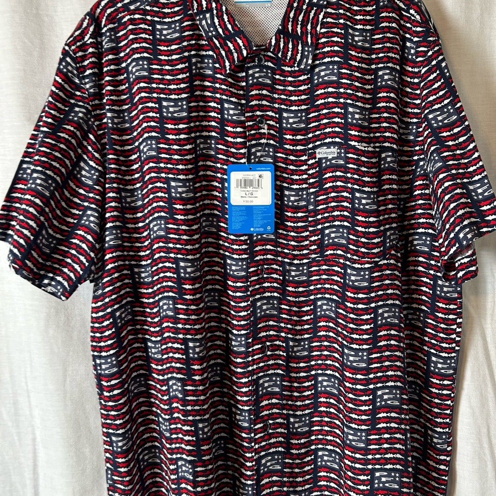 Columbia Men’s Large new PFG button down Shirt. A1655